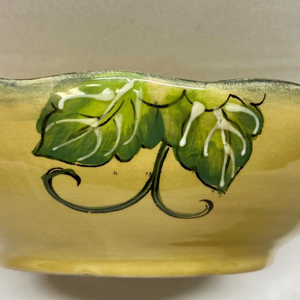 Vintage Earthenware Granada Fruit Bowl 8